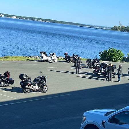 Harbourview Inn And Suites Sydney Bagian luar foto