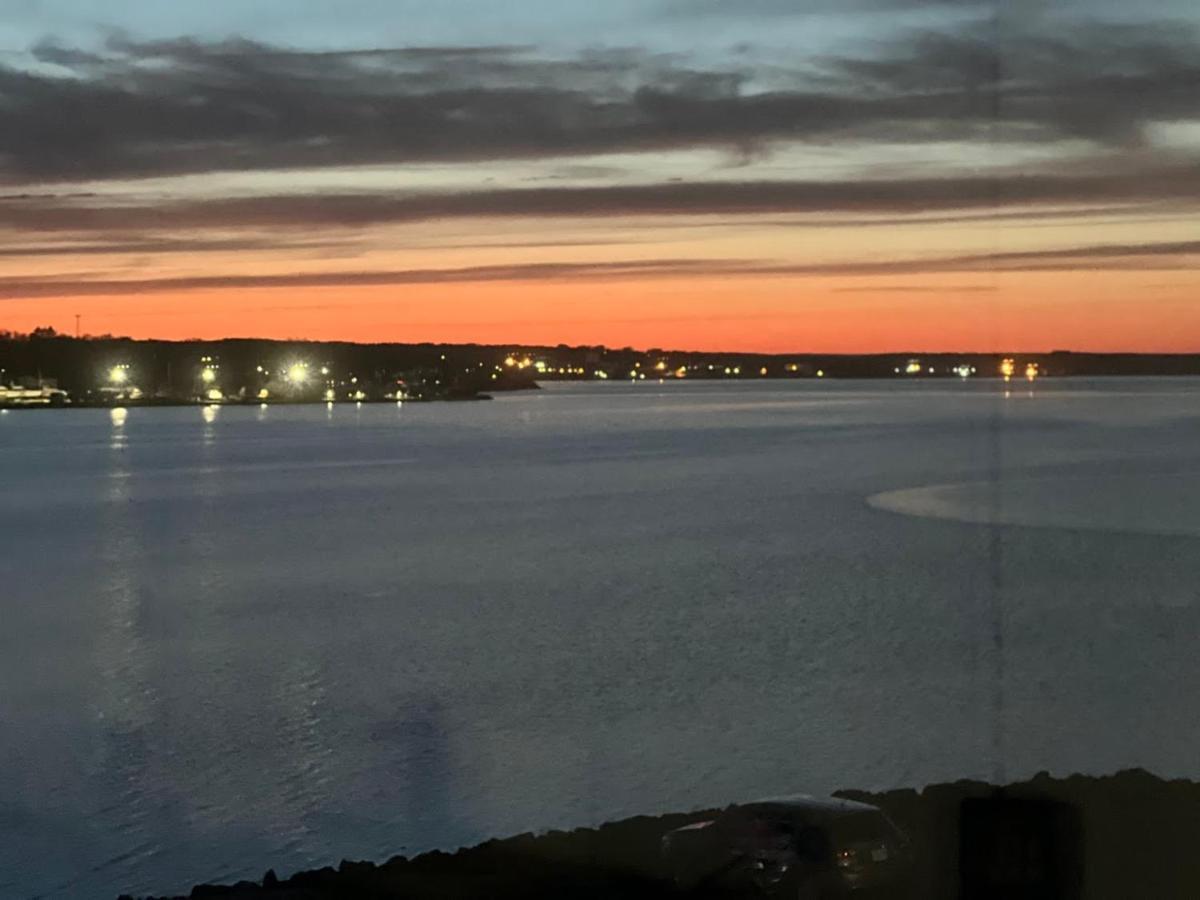 Harbourview Inn And Suites Sydney Bagian luar foto
