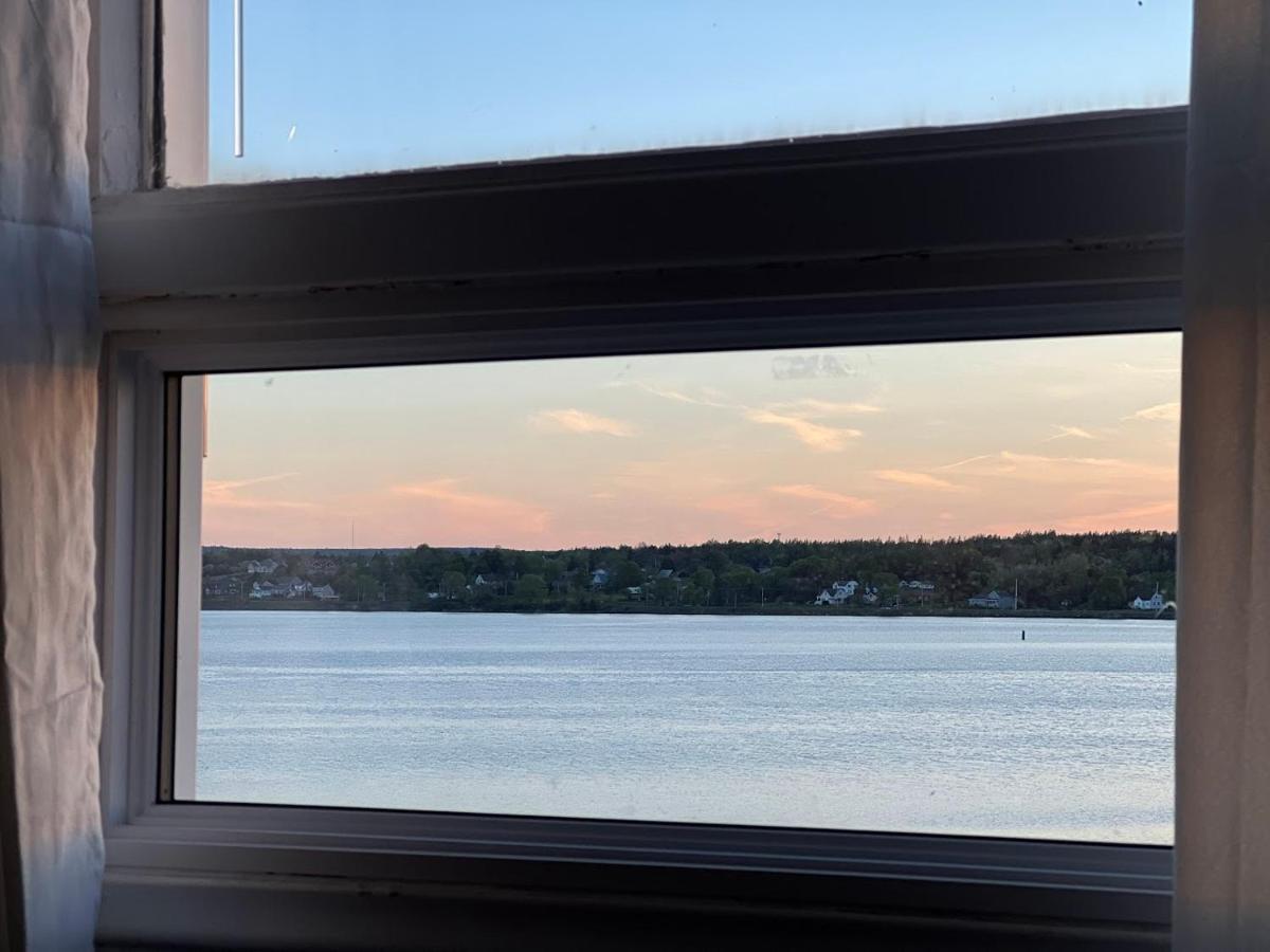 Harbourview Inn And Suites Sydney Bagian luar foto
