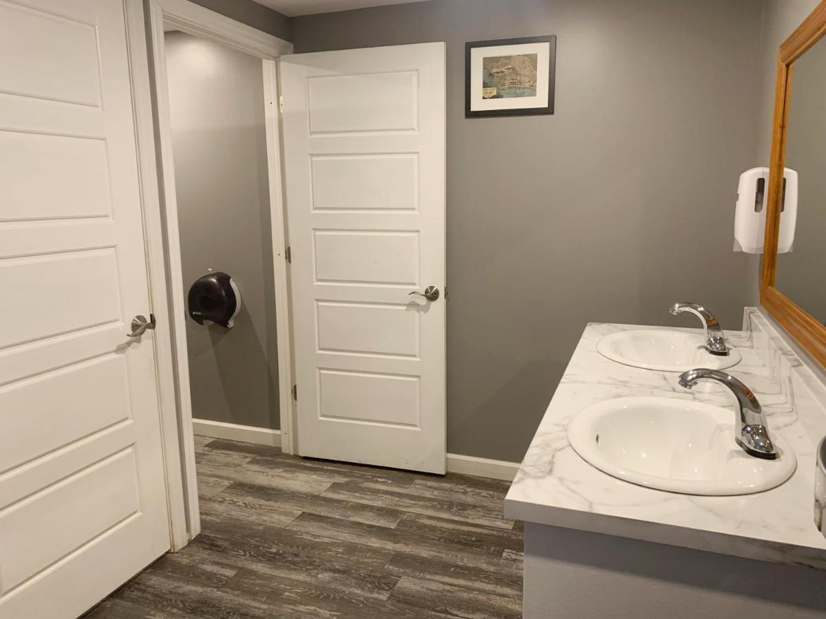 Harbourview Inn And Suites Sydney Bagian luar foto